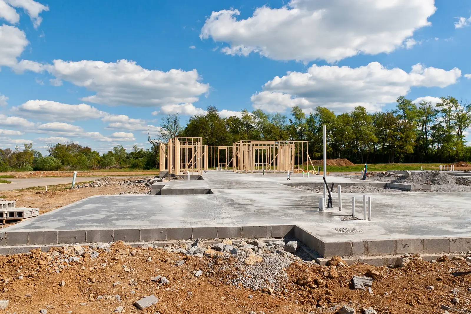 Level concrete slab poured for a new structure